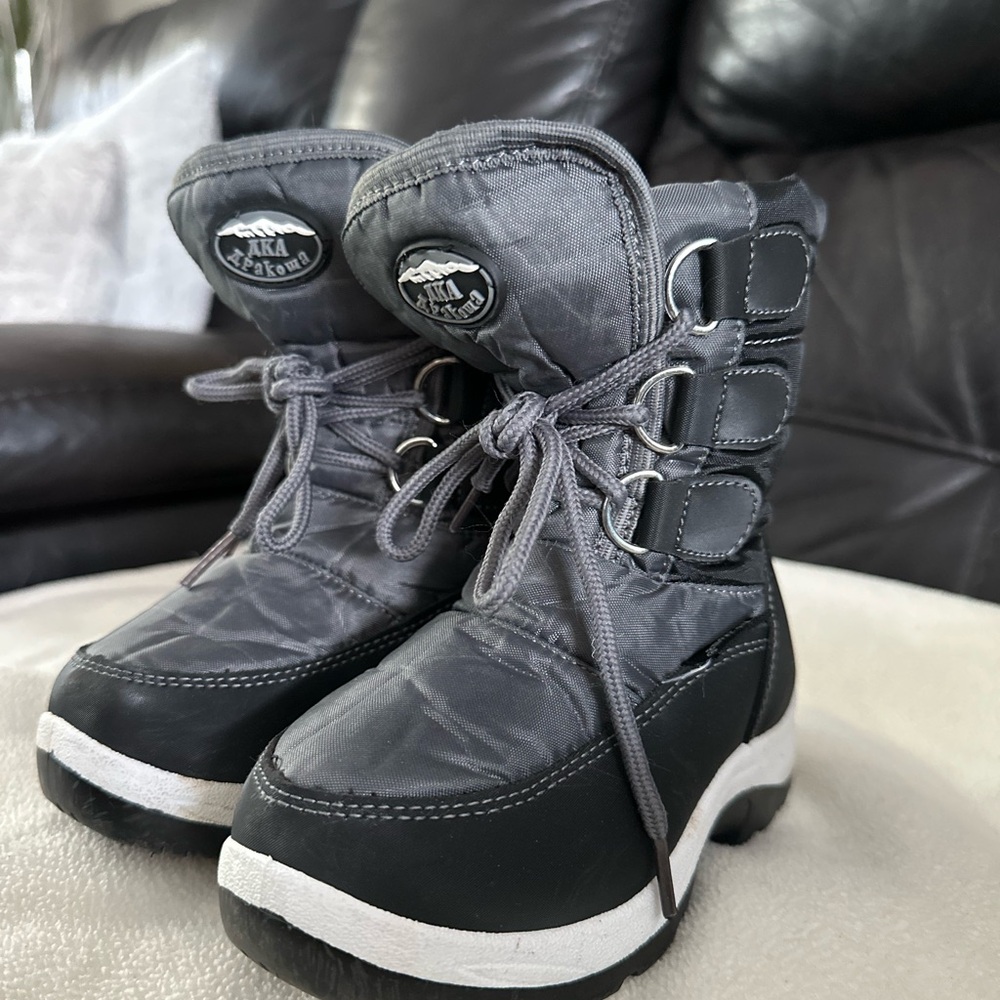 Kids Gray Winter Boots